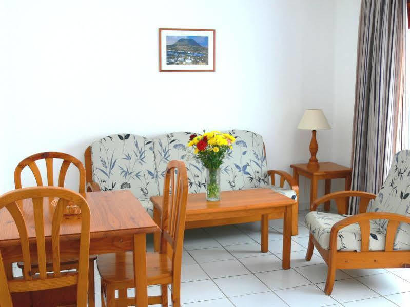 Apartamentos Playamar ปูแอร์โตเดลคาร์เมน ภายนอก รูปภาพ