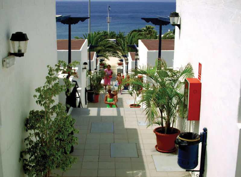 Apartamentos Playamar ปูแอร์โตเดลคาร์เมน ภายนอก รูปภาพ